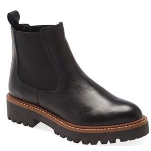 Caslon Miller Chelsea boot size 7
